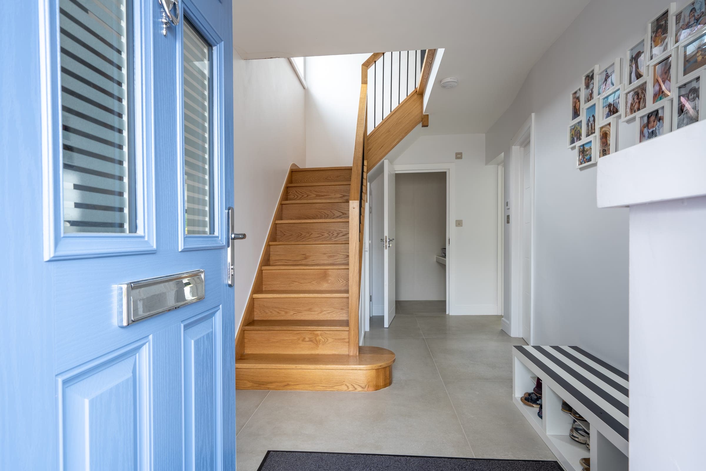 Front elevation detail