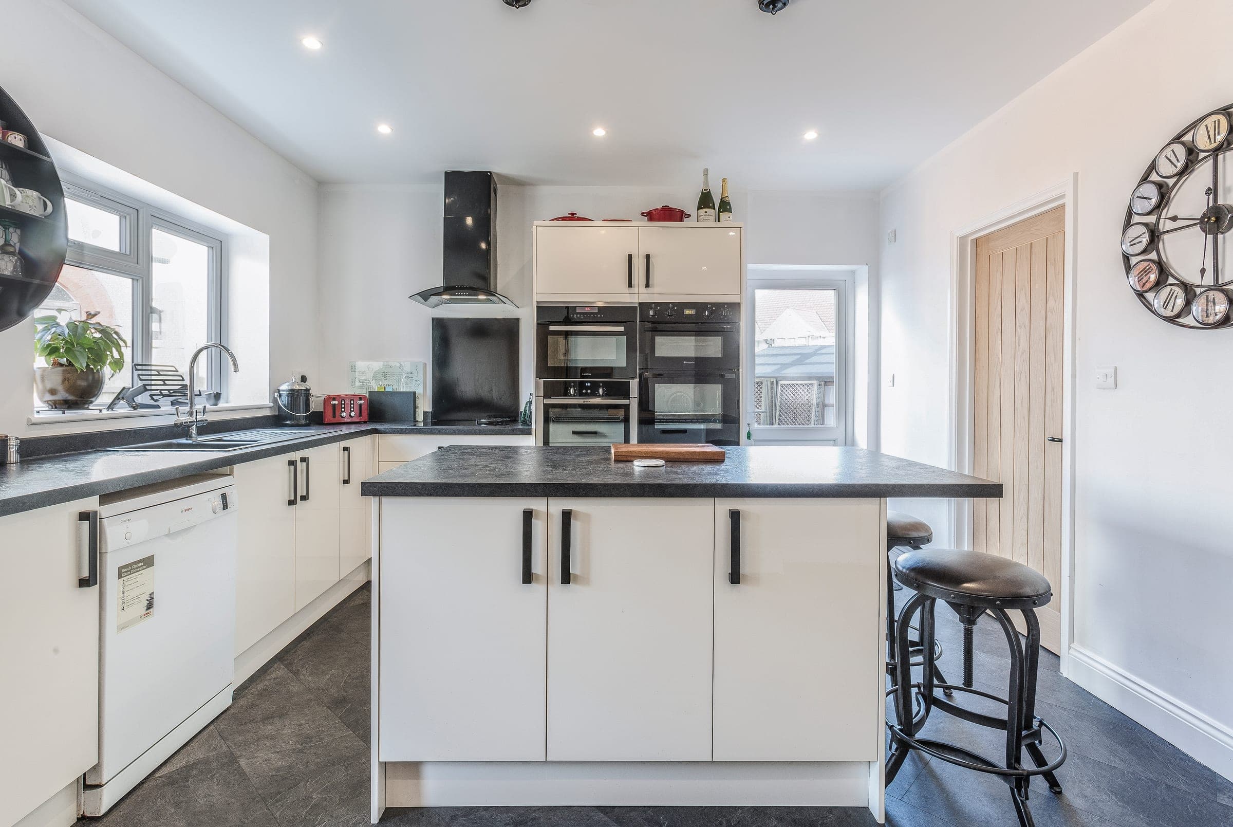 Contemporary extension